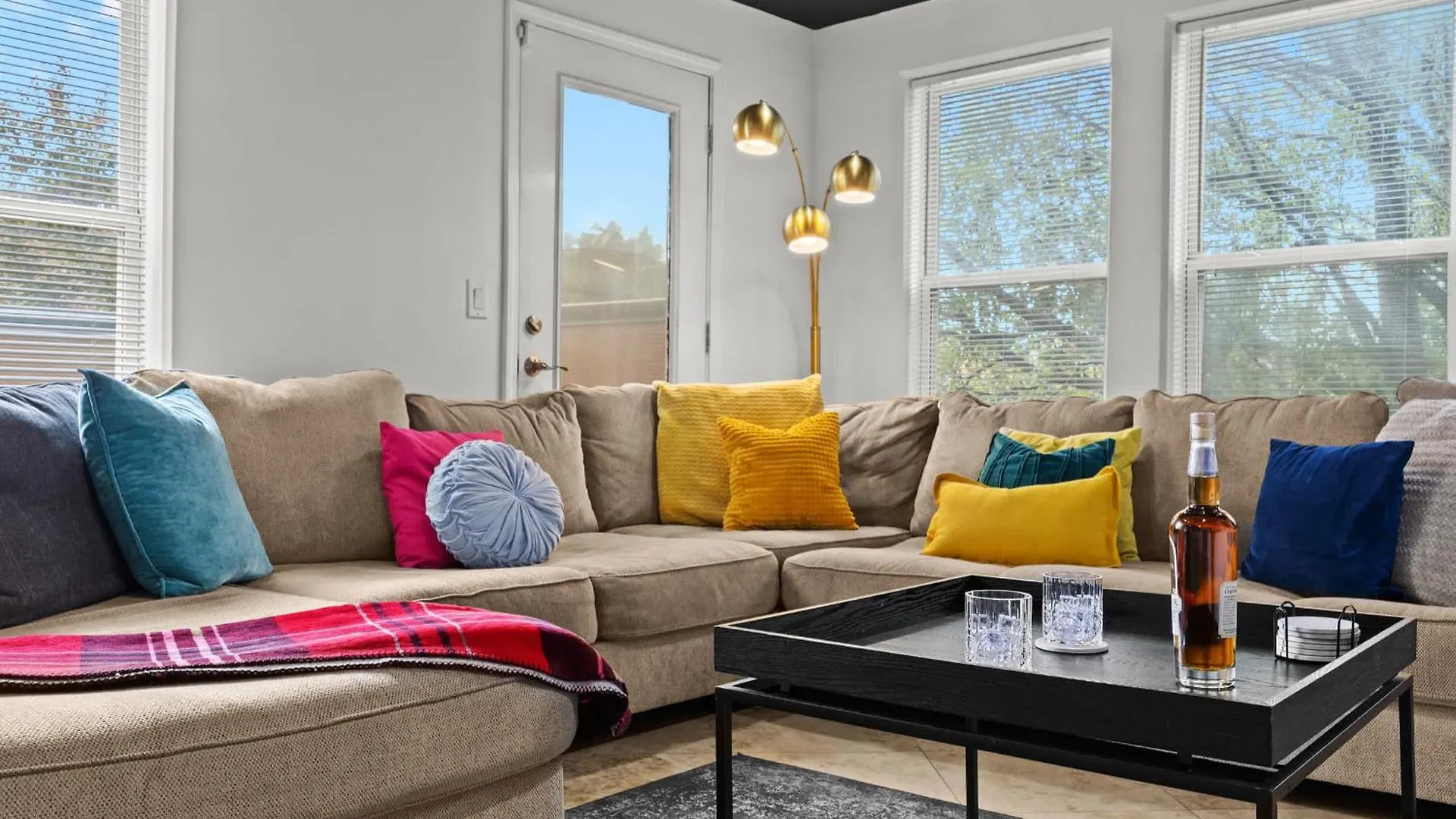 The Bax Louisville'S Premier Nightlife Hub Apartmán